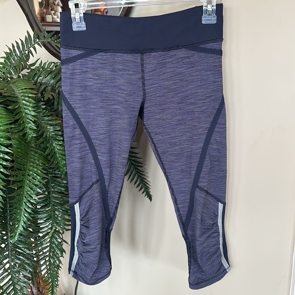 Lululemon RUN: PACE CROP Wee Are From Space Deep Indigo Inkwell Workout Leggings - Picture 2 of 16